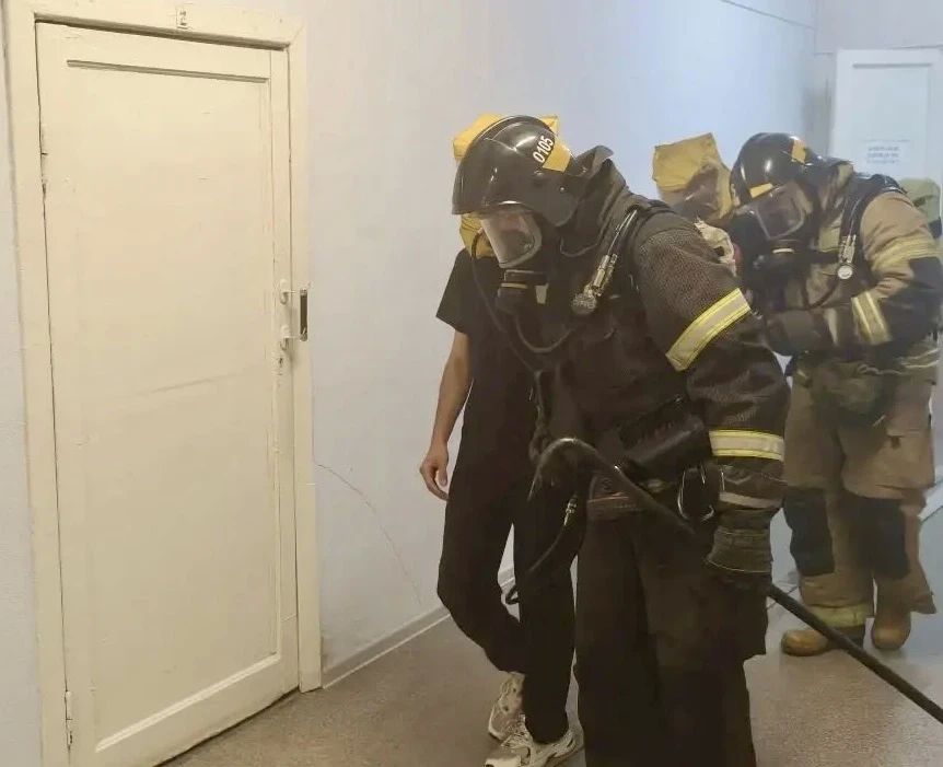 Условное возгорание потушили в колледже Волгограда Условное возгорание потушили в колледже Волгограда