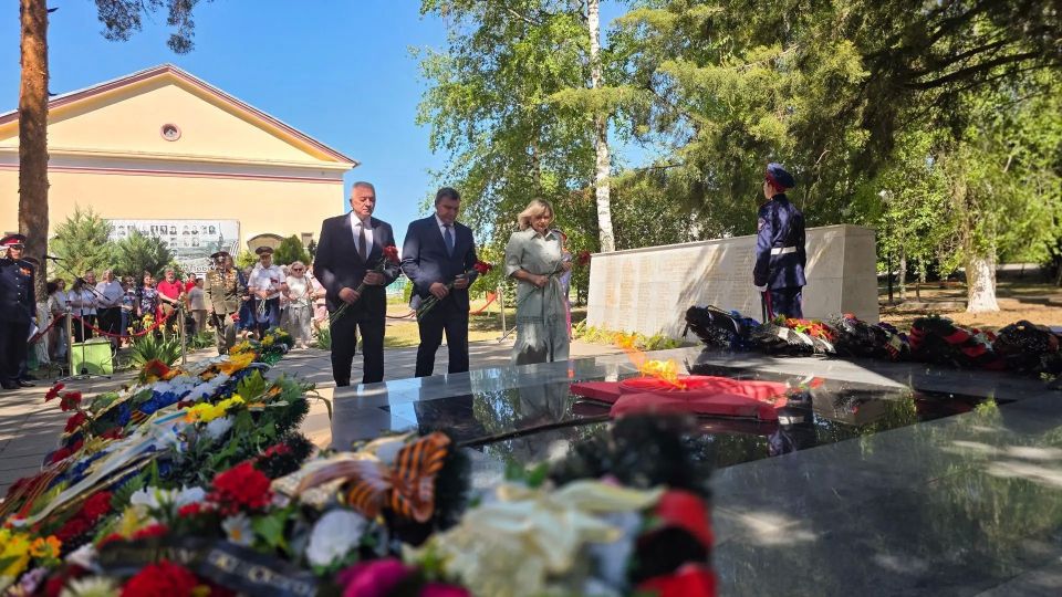 Станица Кумылженская первой в этом году приняла проект «Сталинград – Родина Победы» Станица Кумылженская первой в этом году приняла проект «Сталинград – Родина Победы»