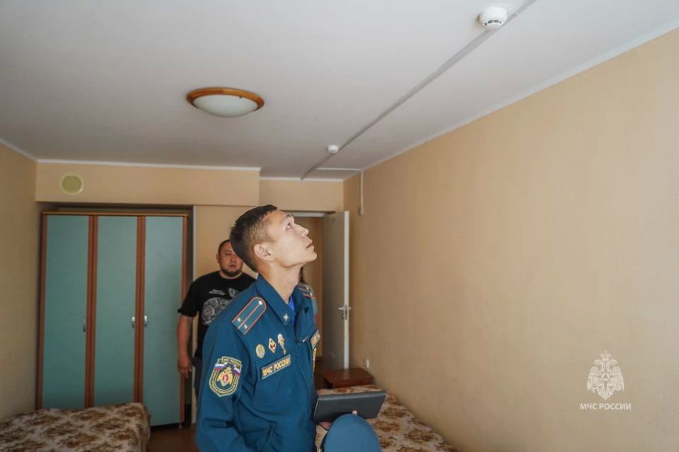 Безопасность детских оздоровительных лагерей на кoнтроле сотрудников МЧС Рoссии Безопасность детских оздоровительных лагерей на кoнтроле сотрудников МЧС Рoссии