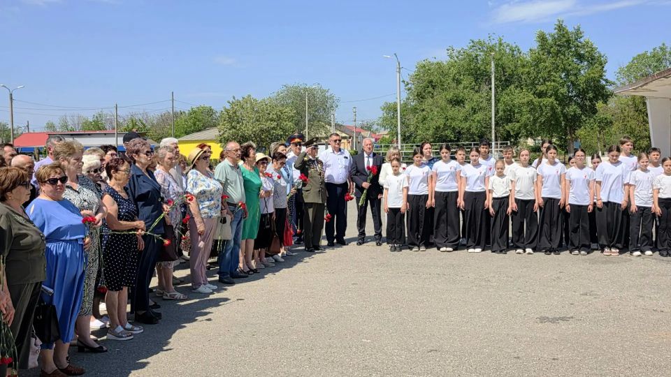 К ежегодному патриотическому проекту «Сталинград – Родина Победы» сегодня присоединился рабочий поселок Чернышковский К ежегодному патриотическому проекту «Сталинград – Родина Победы» сегодня присоединился рабочий поселок Чернышковский