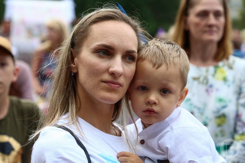 5246 человек получили пособие на 6769 детей в Волгоградской области за апрель 2026 года, из них на 35 детей пособие назначено впервые, сообщает Волгоградстат