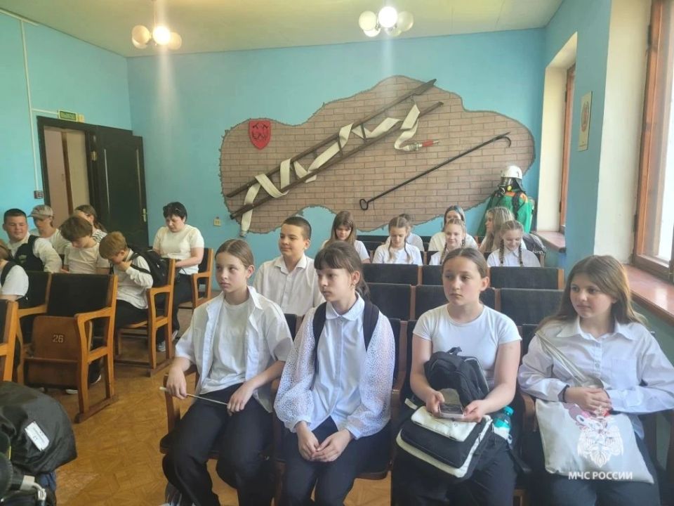 Почувствовали себя настоящими огнеборцами! Почувствовали себя настоящими огнеборцами!