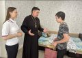 Волгоградские полицейские и общественники поздравили ребят с праздником