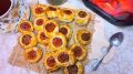 Сосиски в слоёном тесте на шпажках: простая и вкусная закуска для любого повода