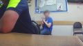 Полицейские задержали юношу, обчистившего сейф в чужой квартире в Волжском по заданию аферистов