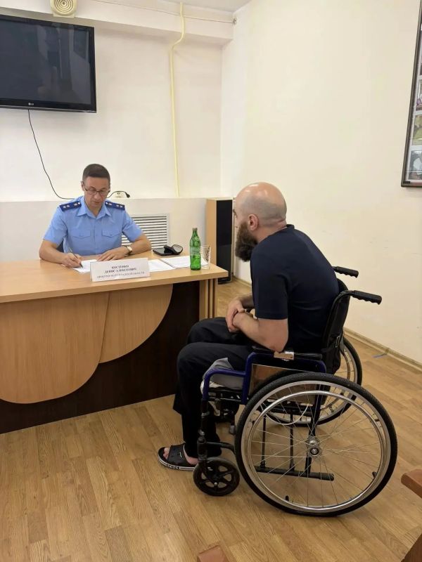 Прокурор региона провел выездной личный прием граждан в Волгоградском областном клиническом госпитале ветеранов войн Прокурор региона провел выездной личный прием граждан в Волгоградском областном клиническом госпитале ветеранов войн
