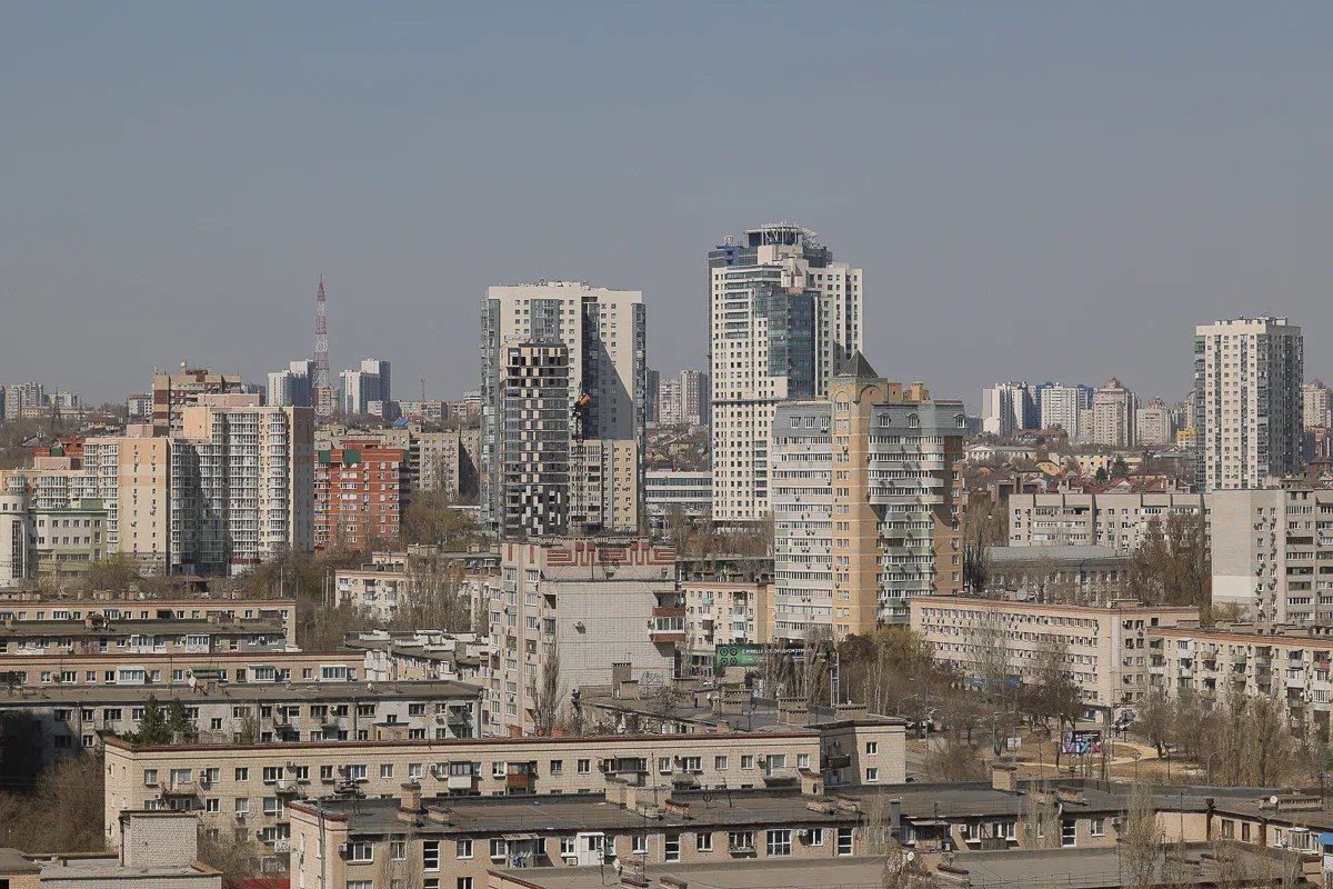 Промышленные предприятия Волгоградской области за январь-май 2026 года отгрузили товаров собственного производства, выполнили работ и услуг на сумму 395,3 миллиарда рублей, что свидетельствует о стабильном развитии...