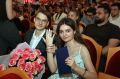 В Волгограде торжественная церемония вручения дипломов в местном медицинском университете обернулась настоящим романтическим событием прямо на сцене