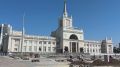 В рамках комплексного благоустройства территории Привокзальной площади специалисты приступили к монтажу декоративно-архитектурных элементов на фонтане «Детский хоровод»