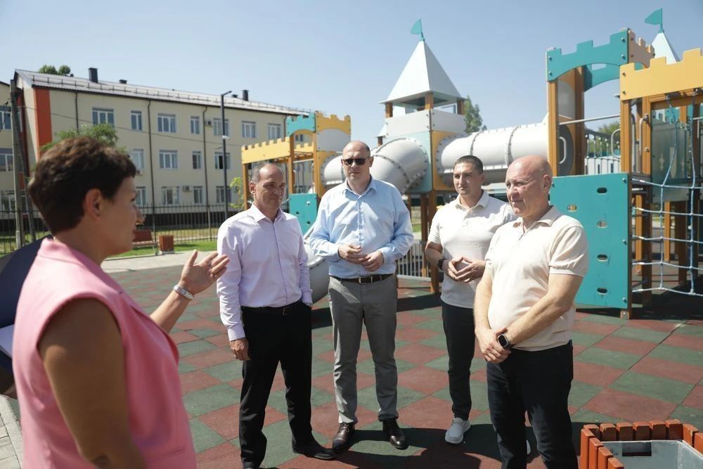 Депутаты гордумы проинспектировали обновленные объекты благоустройства на юге Волгограда Депутаты гордумы проинспектировали обновленные объекты благоустройства на юге Волгограда