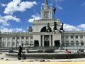 Скульптура заняла свое место в чаше