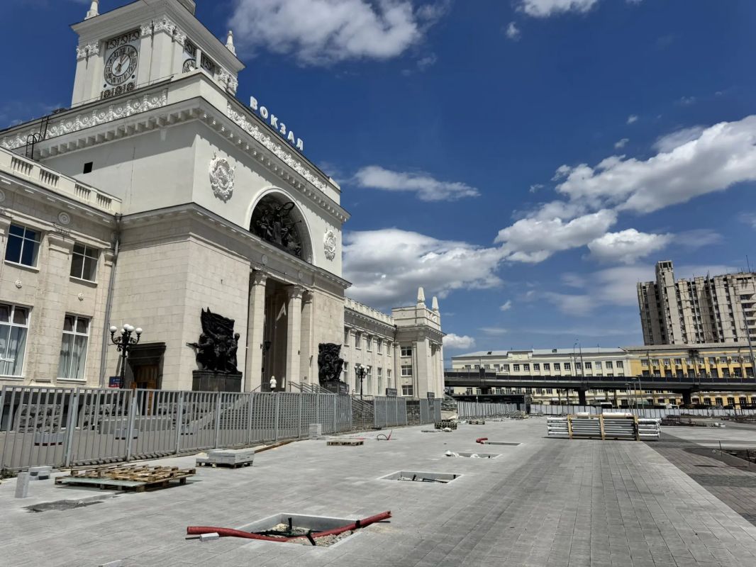 Скульптура заняла свое место в чаше Скульптура заняла свое место в чаше