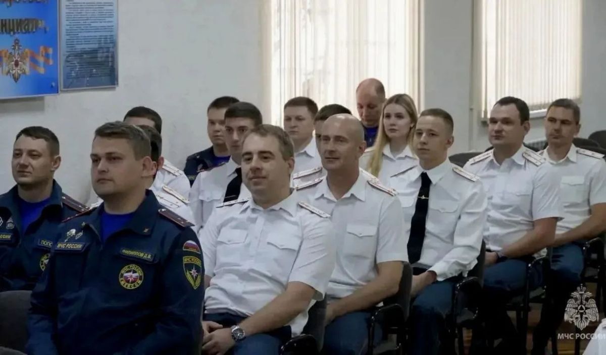 В честь 99-й годовщины со дня образования Государственного пожарного надзора в Главном управлении МЧС России по Волгоградской области состоялось торжественное собрание В честь 99-й годовщины со дня образования Государственного пожарного надзора в Главном управлении МЧС России по Волгоградской области состоялось торжественное собрание