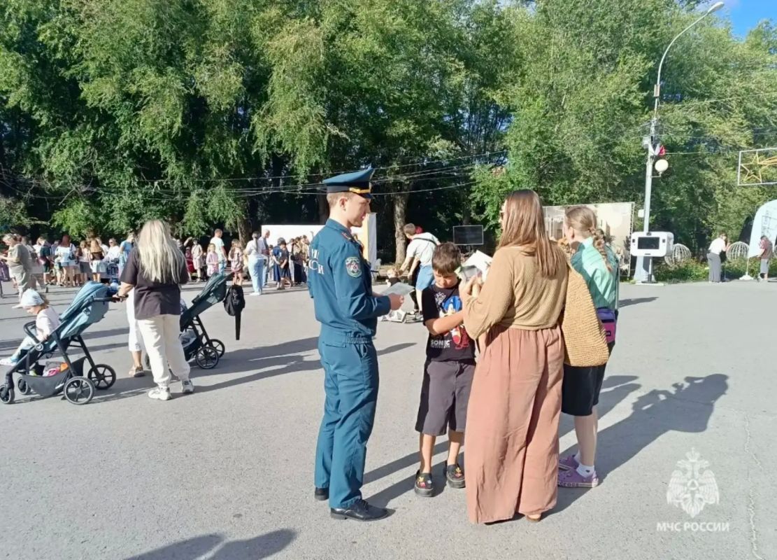 Безопасность — это не просто слова, а навыки, которые спасают жизни! Безопасность — это не просто слова, а навыки, которые спасают жизни!