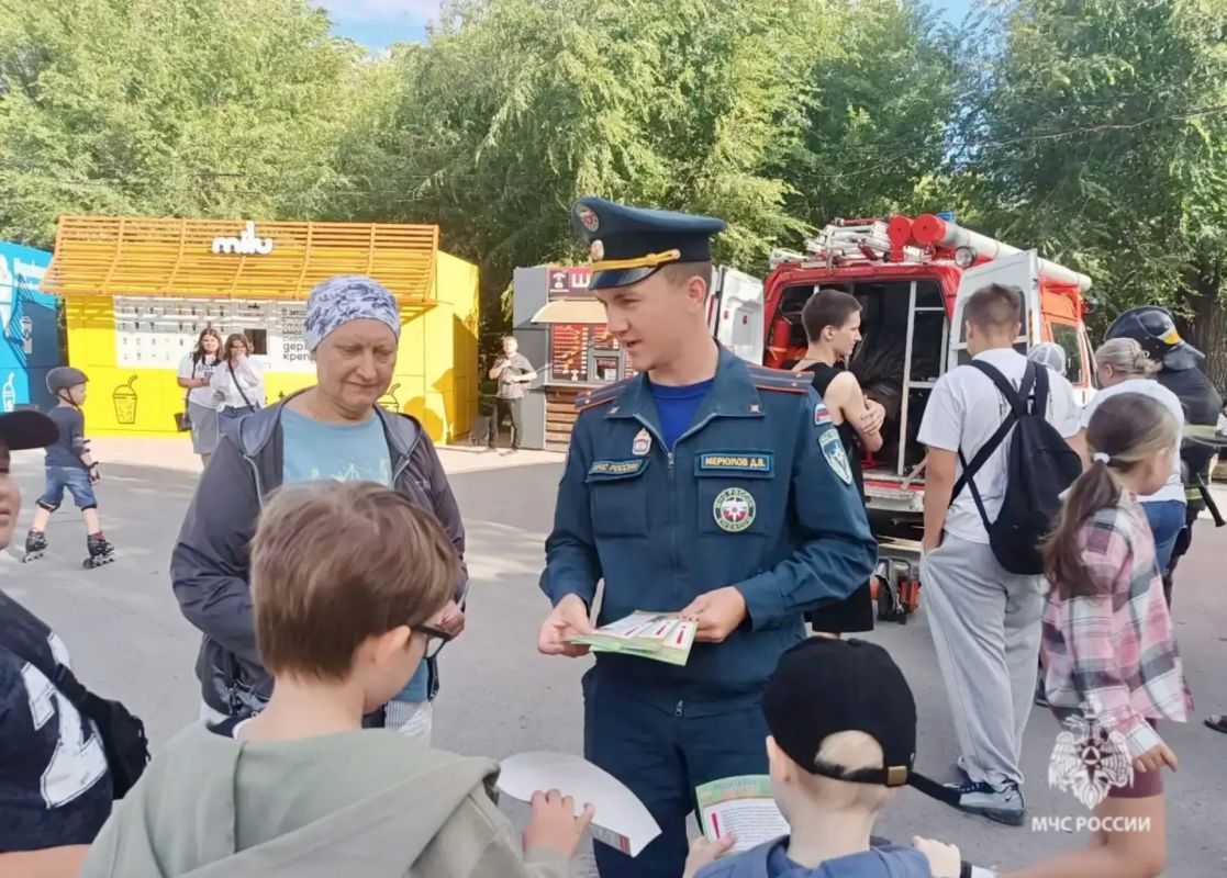 Безопасность — это не просто слова, а навыки, которые спасают жизни! Безопасность — это не просто слова, а навыки, которые спасают жизни!
