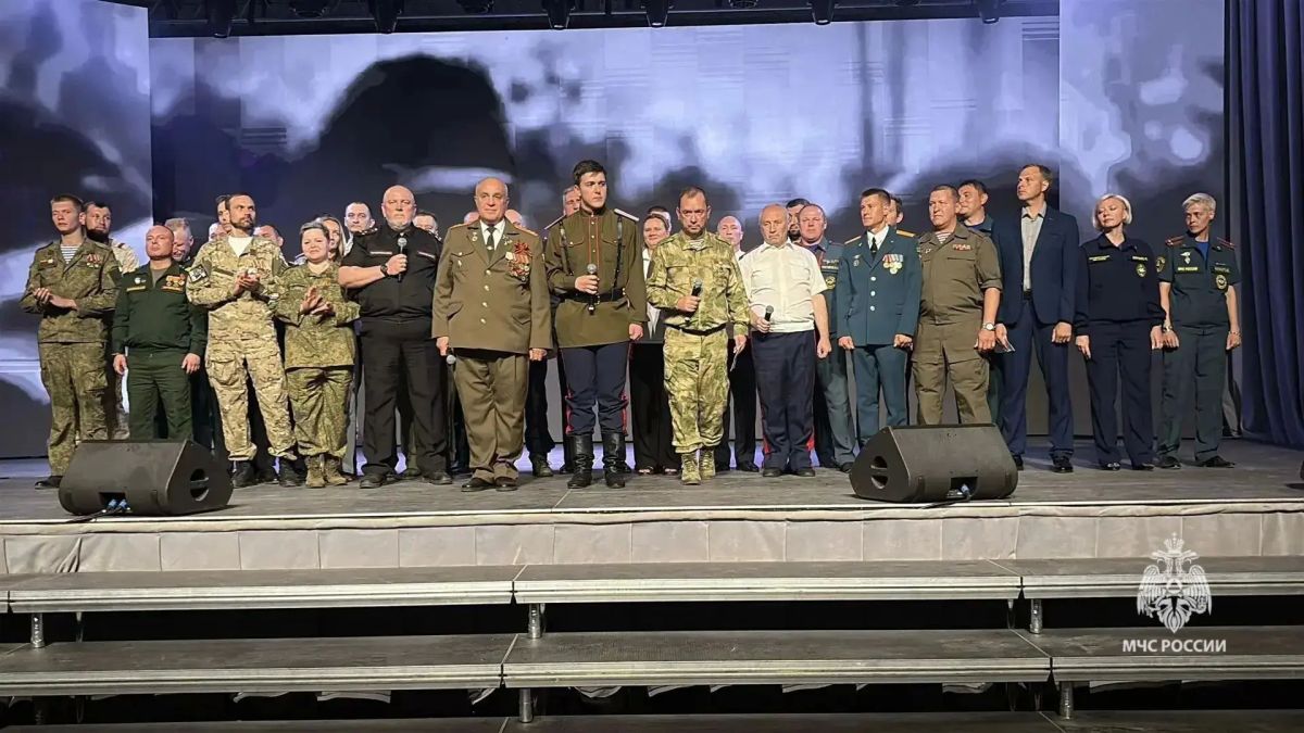Сотрудник МЧС России прошёл в полуфинал конкурса наставников «Быть, а не казаться» Сотрудник МЧС России прошёл в полуфинал конкурса наставников «Быть, а не казаться»