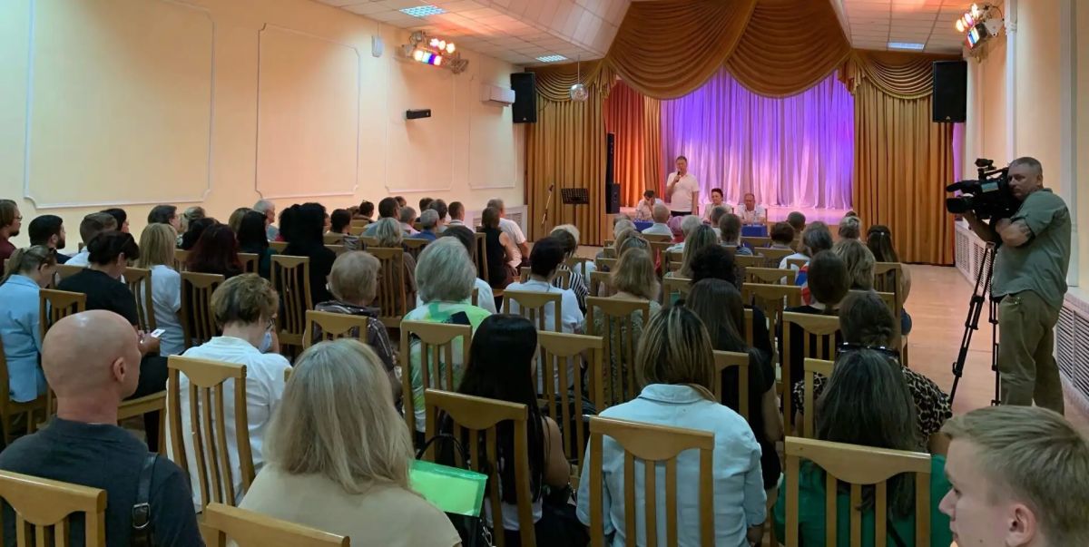 Депутаты фракции КПРФ Волгоградской областной Думы провели приемы граждан в Волгограде Депутаты фракции КПРФ Волгоградской областной Думы провели приемы граждан в Волгограде