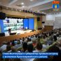 Глава Волгограда Владимир Марченко и губернатор Андрей Бочаров на встрече с жителями обсудили итоги рабочей поездки по объектам Красноармейского района, а также задачи в рамках реализации 10-летней программы развития города