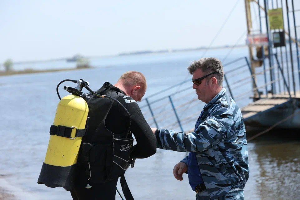 На острове Голодном в Кировском районе Волгограда проходит подводная поисковая экспедиции «Донской Фронт»