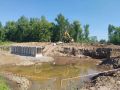Новое водопропускное сооружение возводят в Волго-Ахтубинской пойме