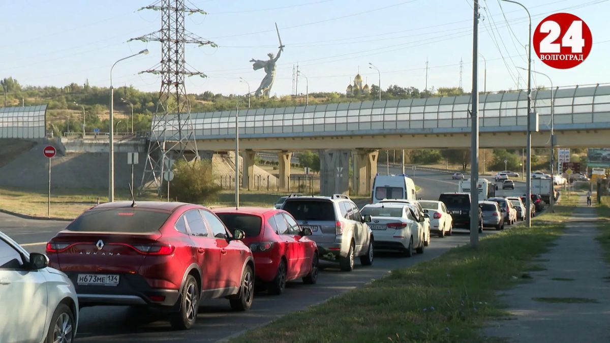 Сложности с горючим – сегодня в разных регионах страны, в том числе в Волгоградской области Сложности с горючим – сегодня в разных регионах страны, в том числе в Волгоградской области