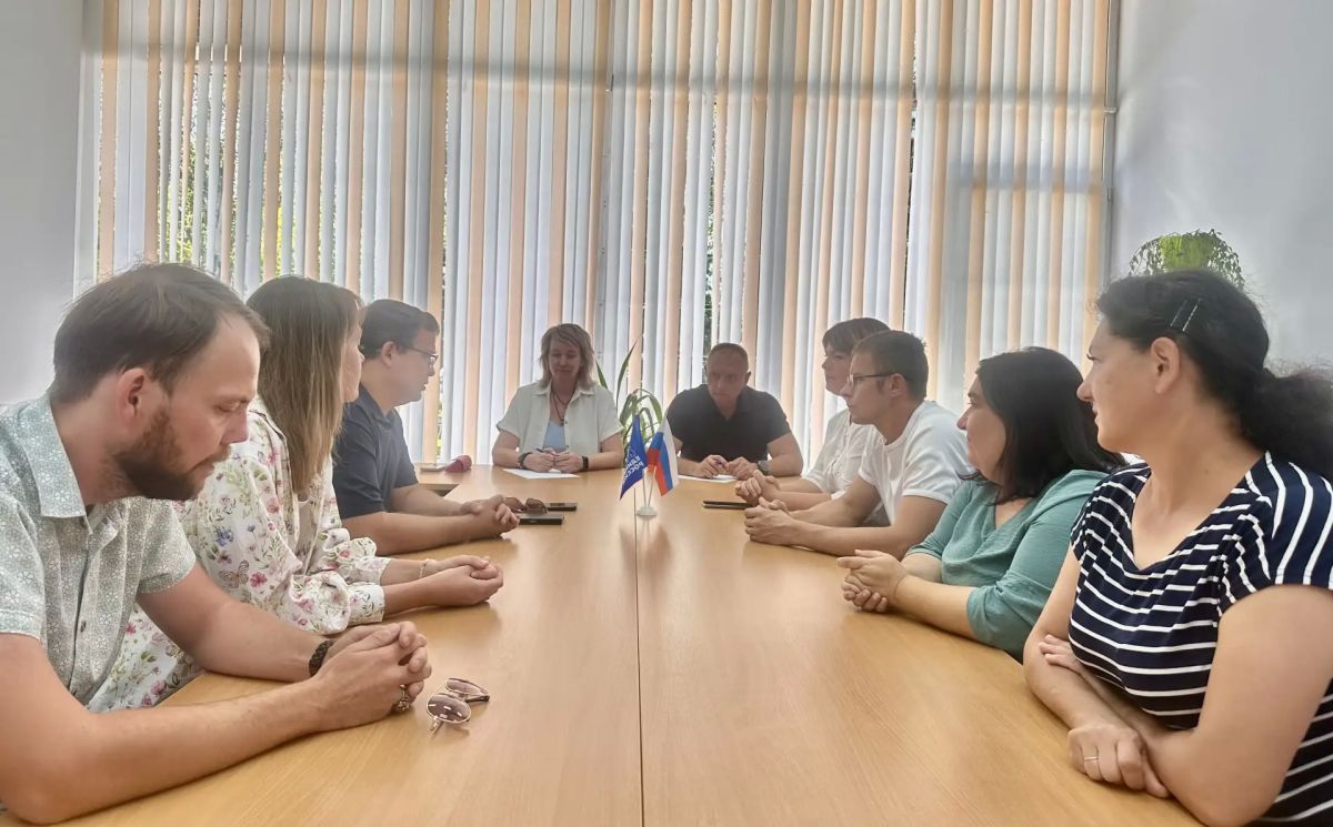 Диалог власти и общественности: в Волжском обсудили вектор развития города Диалог власти и общественности: в Волжском обсудили вектор развития города