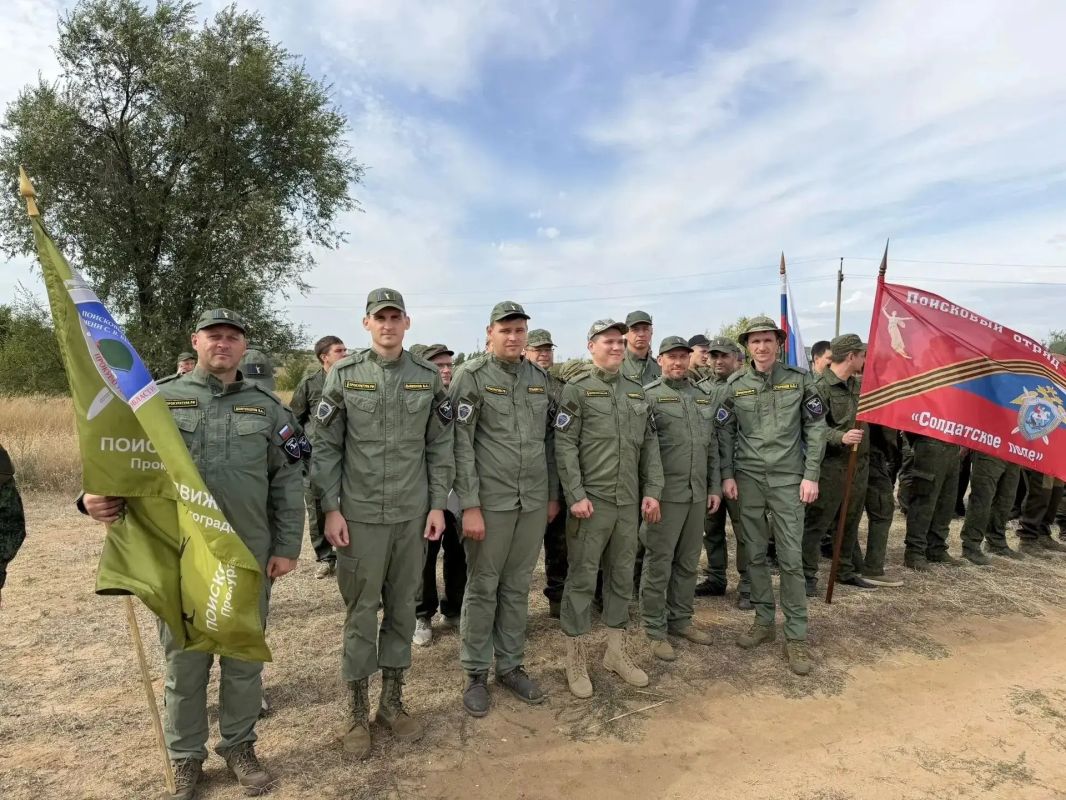 Руководство и работники прокуратуры Волгоградской области приняли участие в открытии Вахты Памяти на месте немецкого пересыльного лагеря «ДУЛАГ 205» Руководство и работники прокуратуры Волгоградской области приняли участие в открытии Вахты Памяти на месте немецкого пересыльного лагеря «ДУЛАГ 205»