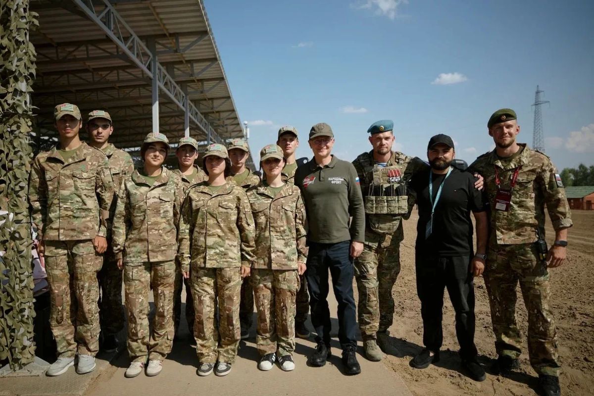 Армия «Амур» одержала победу в большой военно-тактической игре третьего сезона Всероссийской военно-патриотической игры «Зарница 2.0» Армия «Амур» одержала победу в большой военно-тактической игре третьего сезона Всероссийской военно-патриотической игры «Зарница 2.0»