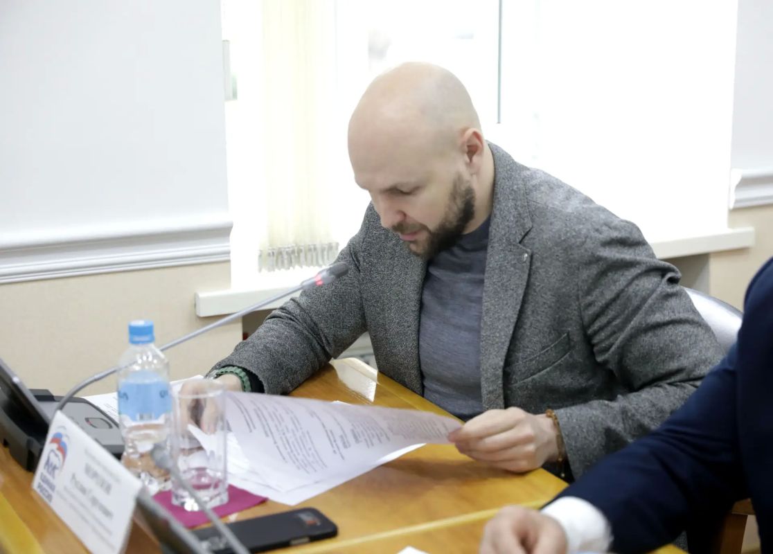Поздравляем с днем рождения депутата городской Думы Руслана Морозова! Поздравляем с днем рождения депутата городской Думы Руслана Морозова!