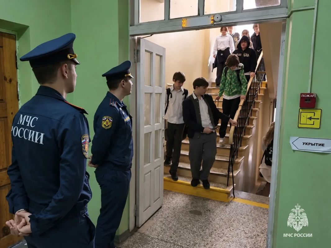 Безопасность — тема каждого урока Безопасность — тема каждого урока
