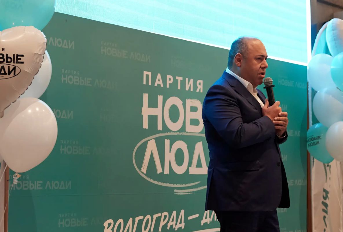 В торжественной обстановке к региональной команде «Новых людей» присоединились новые участники В торжественной обстановке к региональной команде «Новых людей» присоединились новые участники