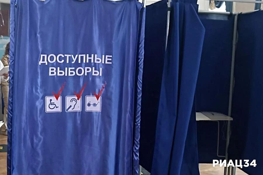 Волгоградский избирком показал, как на предстоящих выборах будут выглядеть избирательные участки, адаптированные для лиц с ограниченными возможностями здоровья Волгоградский избирком показал, как на предстоящих выборах будут выглядеть избирательные участки, адаптированные для лиц с ограниченными возможностями здоровья