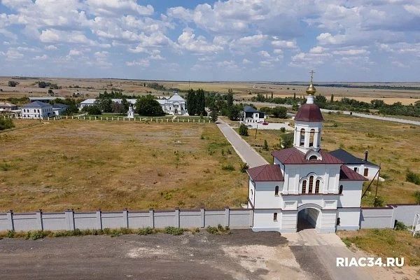 Древнейшие монастыри и чудотворные иконы: куда отправиться в паломничество в Волгоградской области Древнейшие монастыри и чудотворные иконы: куда отправиться в паломничество в Волгоградской области