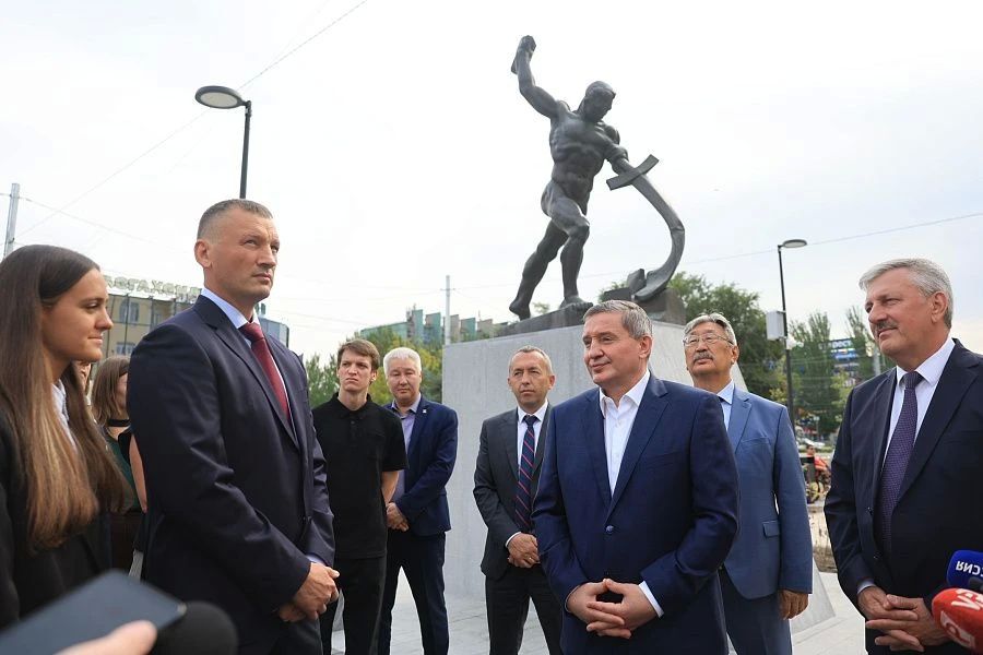 На улице Профсоюзной в Волгограде открыли филиал «Сколково» – технопарк «Сталинград» На улице Профсоюзной в Волгограде открыли филиал «Сколково» – технопарк «Сталинград»