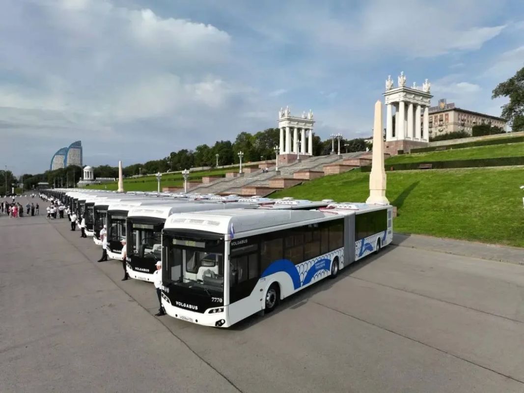 Волгоград получил 26 новых автобусов большой вместимости
