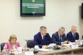 Андрей Бочаров предложил присвоить звание «Почетный гражданин Волгоградской области» почетному строителю РФ Юрию Староватых, главе КФХ Владимиру Зимовцу и Герою Труда, руководителю СП «Донское» Александру Колесниченко
