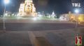 Парень припарковался на ступенях возле собора в Волгограде