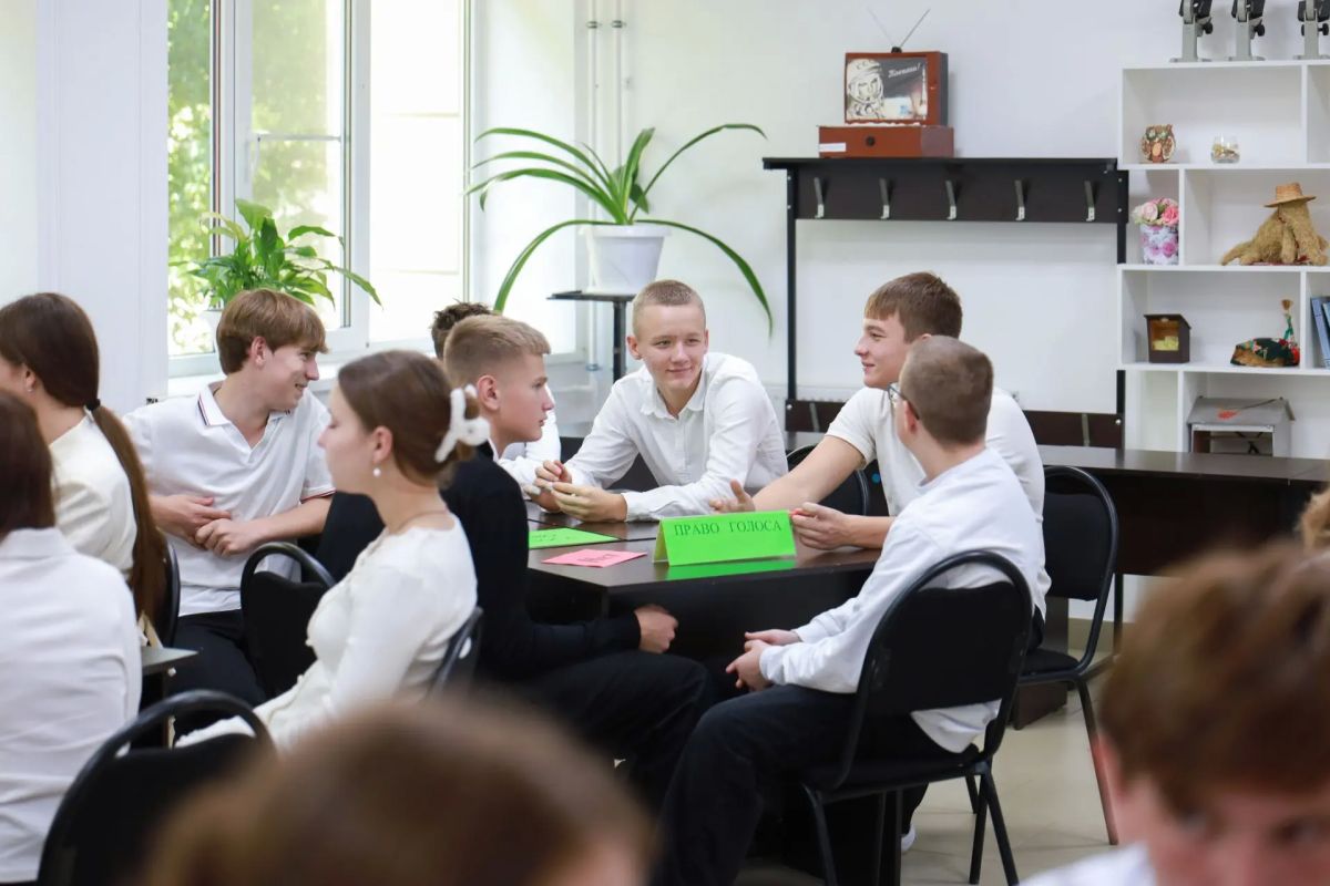 В Волгоградской области более 1200 школьников и студентов приняли участие в квестах "Я – грамотный избиратель!" В Волгоградской области более 1200 школьников и студентов приняли участие в квестах "Я – грамотный избиратель!"