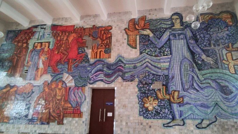 Мозаика в ДК Тракторозаводского района: что зашифровано в гигантском панно 1970 года Мозаика в ДК Тракторозаводского района: что зашифровано в гигантском панно 1970 года