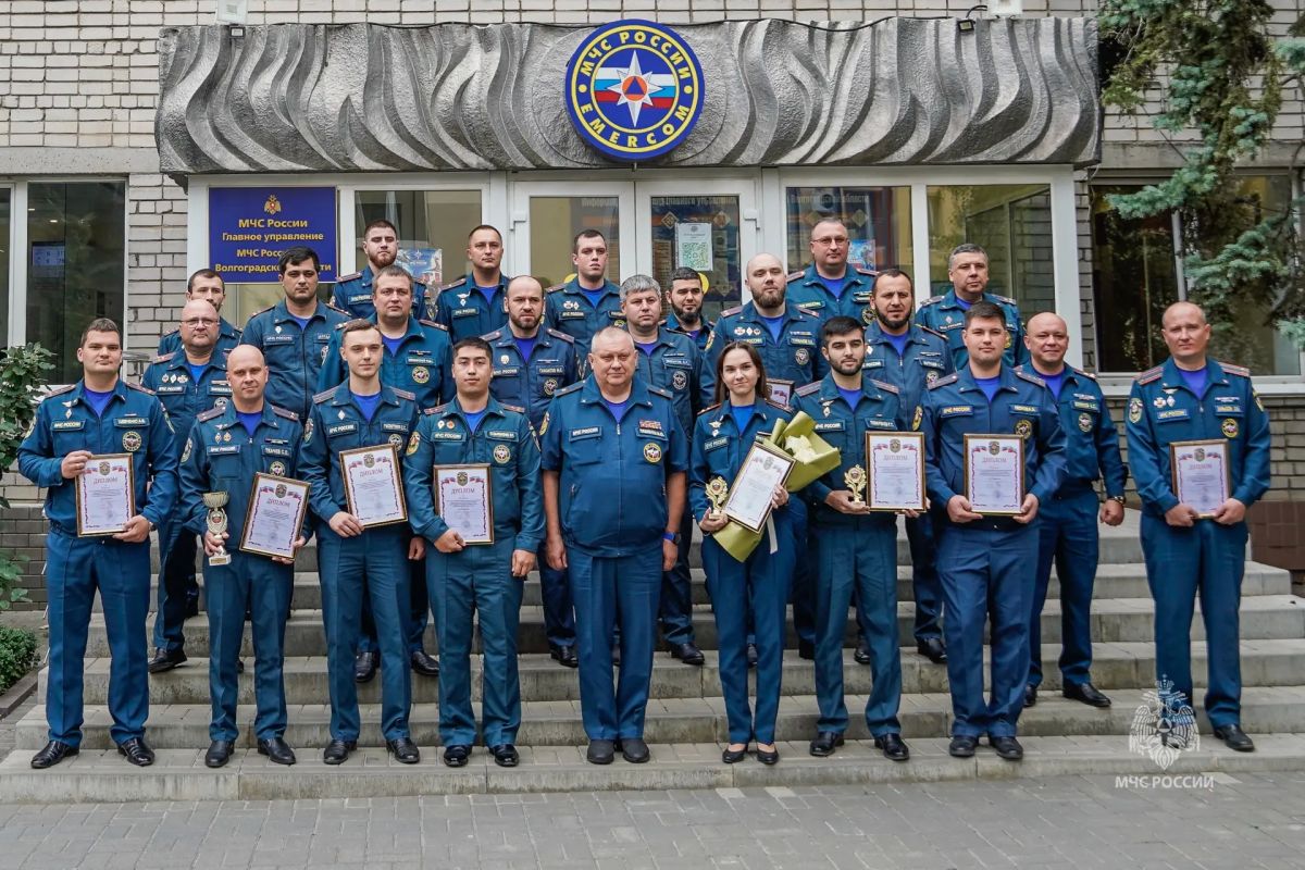 В Волгограде завершился конкурс профессионального мастерства среди пожарных экспертов ЮФО и СКФО В Волгограде завершился конкурс профессионального мастерства среди пожарных экспертов ЮФО и СКФО