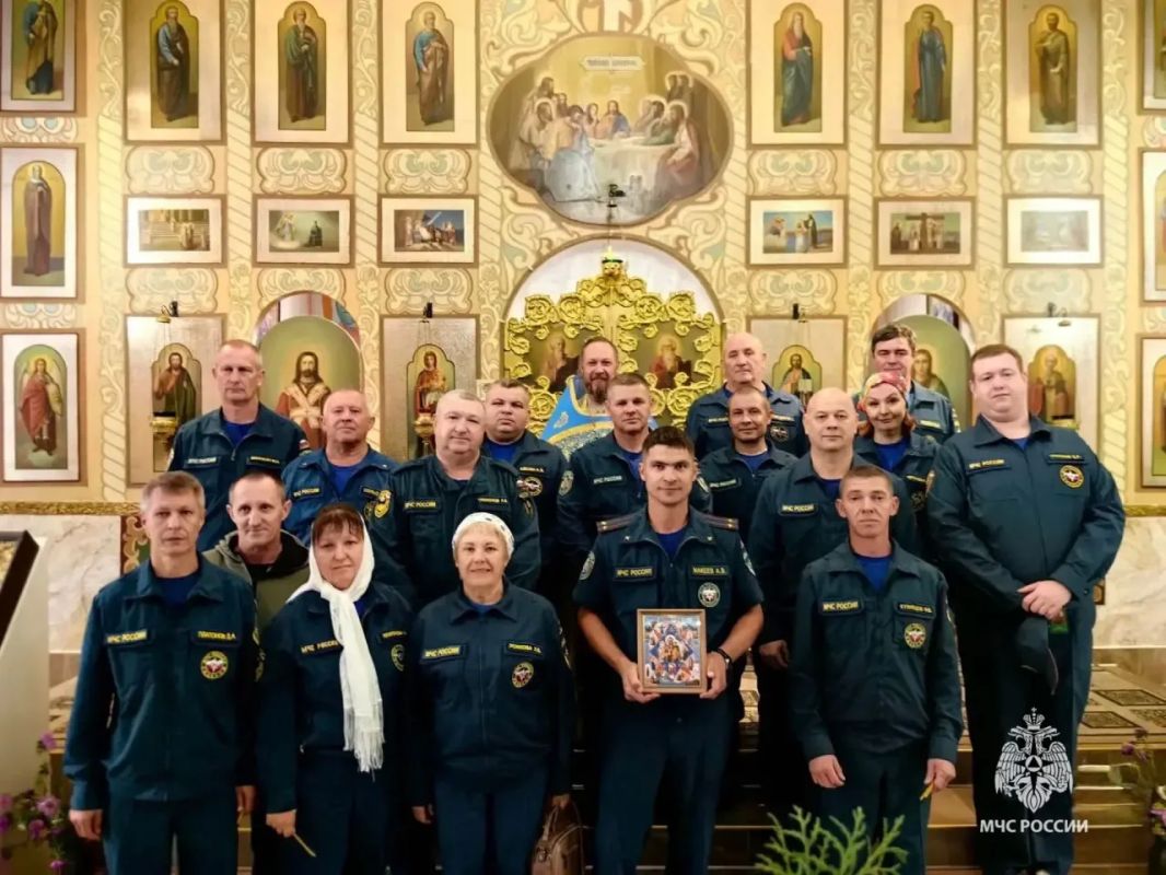 С молитвой и благословением на службу С молитвой и благословением на службу