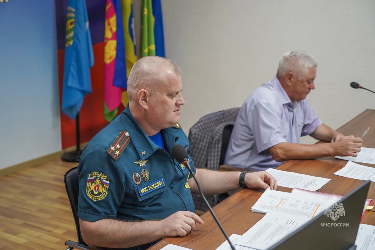 #БудниМЧС. Накануне, в региональном главке МЧС России прошло служебное совещание, темой которого стала подготовка к предстоящим учениям по гражданской обороне #БудниМЧС. Накануне, в региональном главке МЧС России прошло служебное совещание, темой которого стала подготовка к предстоящим учениям по гражданской обороне