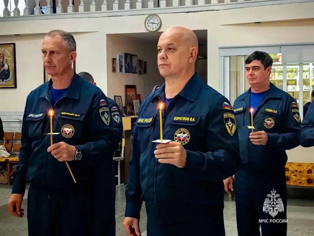 С молитвой и благословением на службу С молитвой и благословением на службу