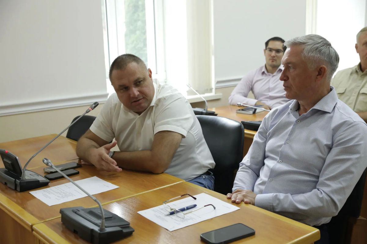 Сегодня день рождения отмечает Андрей Поплавский, заместитель председателя комитета Волгоградской городской Думы по экологии и благоустройству Сегодня день рождения отмечает Андрей Поплавский, заместитель председателя комитета Волгоградской городской Думы по экологии и благоустройству