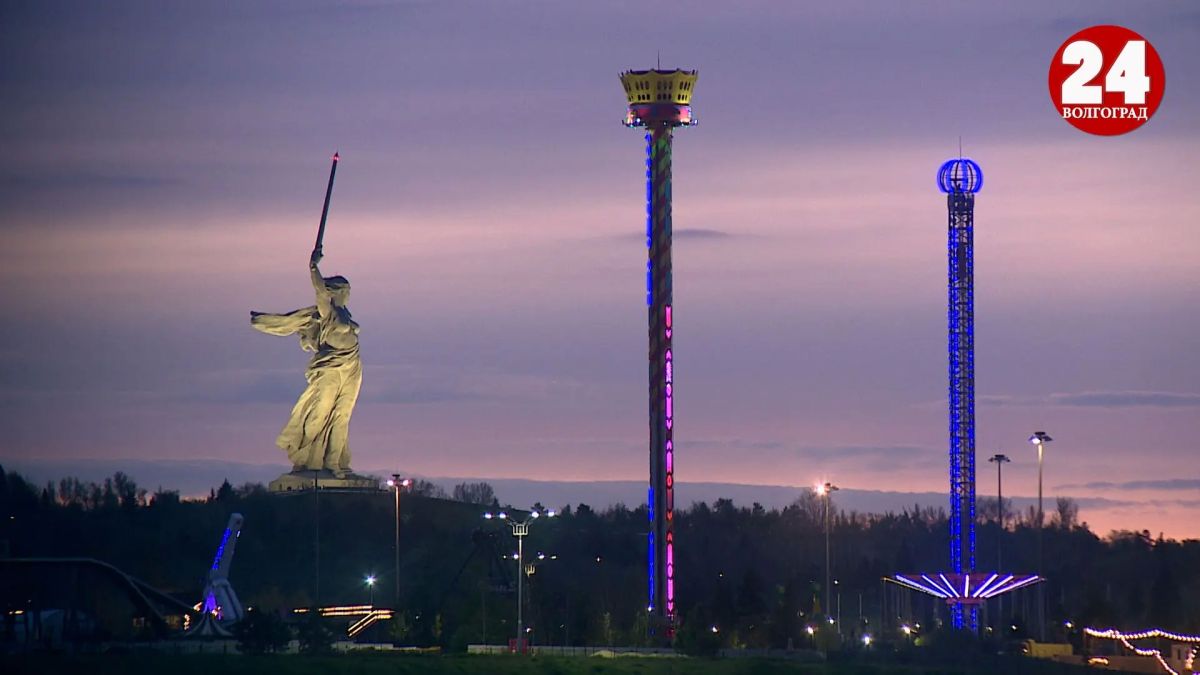 В ЦПКиО Волгограда проводят электричество к 120-метровому колесу обозрения и светомузыкальному фонтанному ансамблю