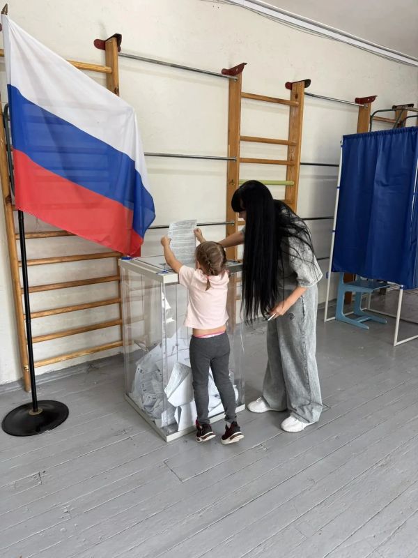 Трёхдневное голосование завершилось Трёхдневное голосование завершилось