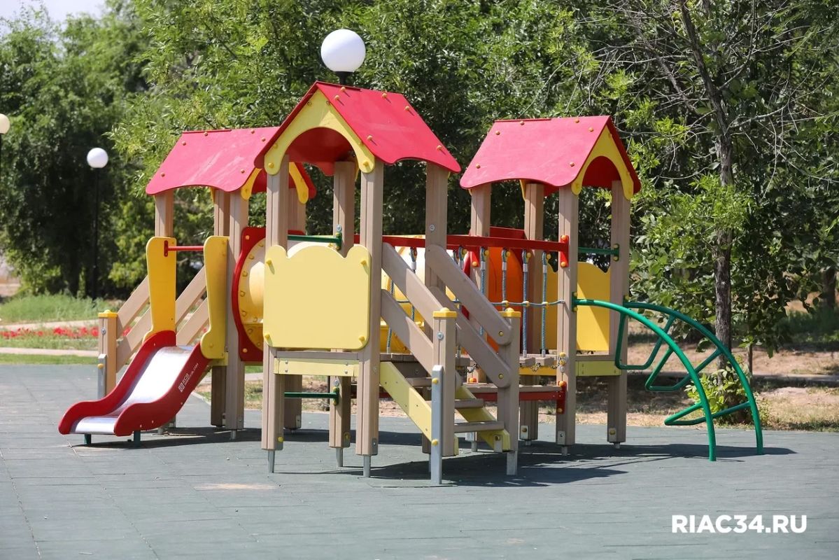 В Котельниково установят новые детские площадки