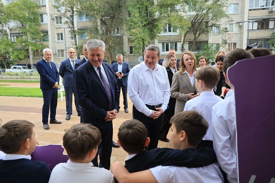В Волгограде завершили обновление проспекта Металлургов В Волгограде завершили обновление проспекта Металлургов