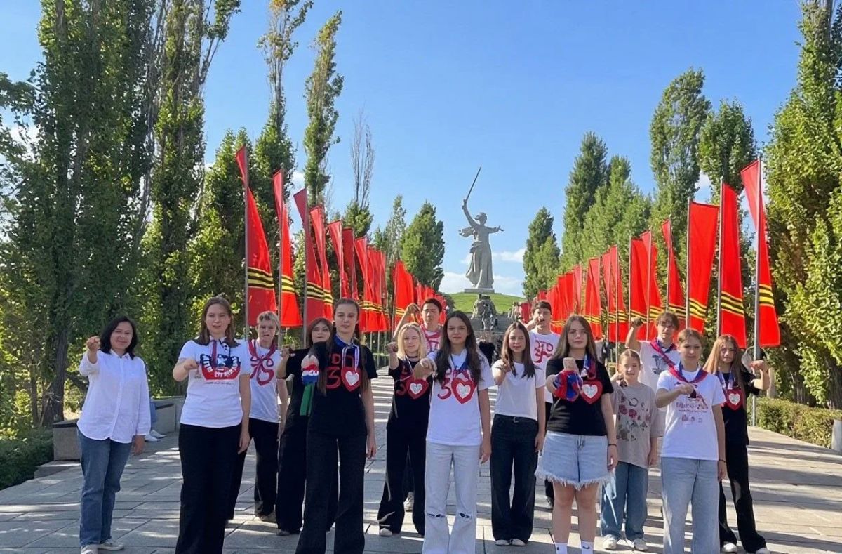 В Волгограде в 13-й раз прошла акция «Звон мира, памяти и радости» В Волгограде в 13-й раз прошла акция «Звон мира, памяти и радости»