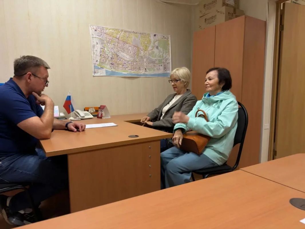 На минувшей неделе провел прием граждан На минувшей неделе провел прием граждан